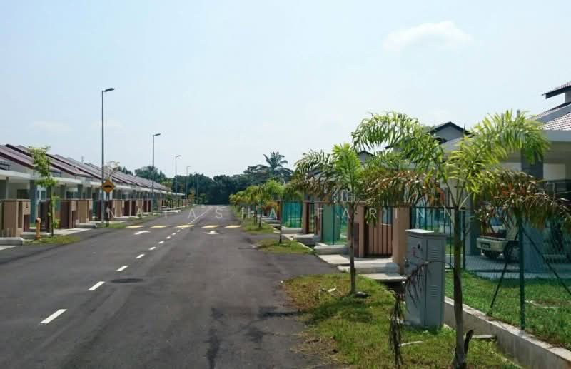 Rumah Teres 1 Tingkat untuk Dijual di Telok Panglima Garang (Selangor) - Natasha Farini - Exterior - PropertyGuru.com.my