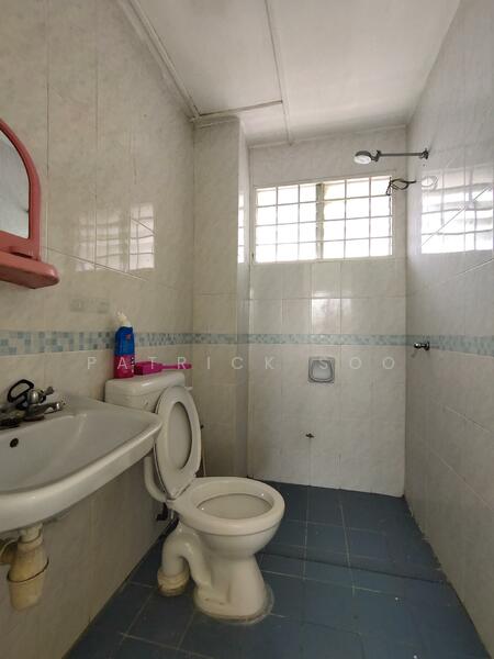 Apartment for Sale at Sri Cassia - PATRICK SOO - Bathroom - PropertyGuru.com.my