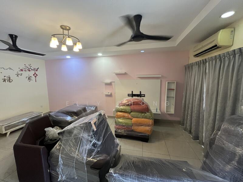 Bandar Damai Perdana untuk Untuk Dijual - RM 750,000, Mac 2026 - Living Room - PropertyGuru.com.my