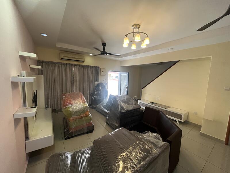 Bandar Damai Perdana untuk Untuk Dijual - RM 750,000, Mac 2026 - Living Room - PropertyGuru.com.my