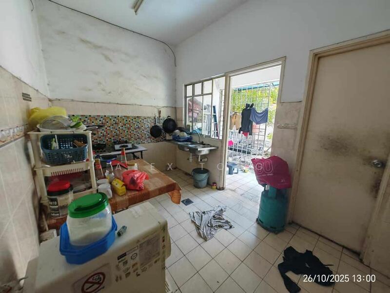 2-storey Terraced House for Sale in Putra Heights (Subang Jaya) - Alex Tong - Kitchen - PropertyGuru.com.my