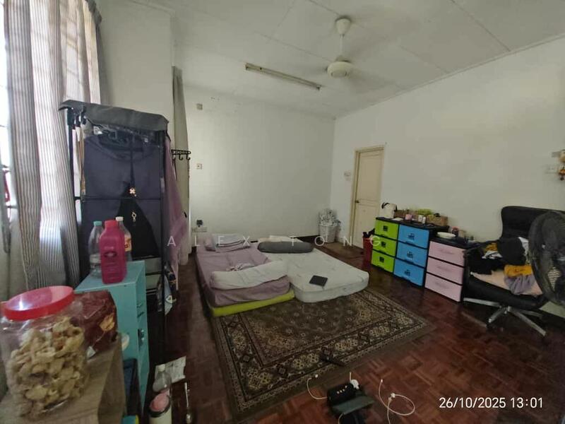 2-storey Terraced House for Sale in Putra Heights (Subang Jaya) - Alex Tong - Bedroom - PropertyGuru.com.my