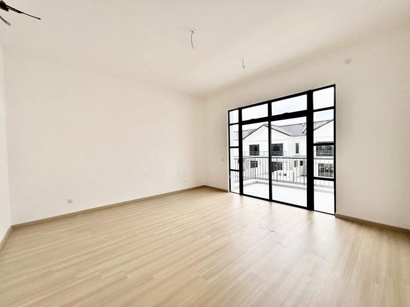 Cluster House for Sale in Eco Botanic (Iskandar Puteri (Nusajaya)) - Yik Tat - Living Room - PropertyGuru.com.my