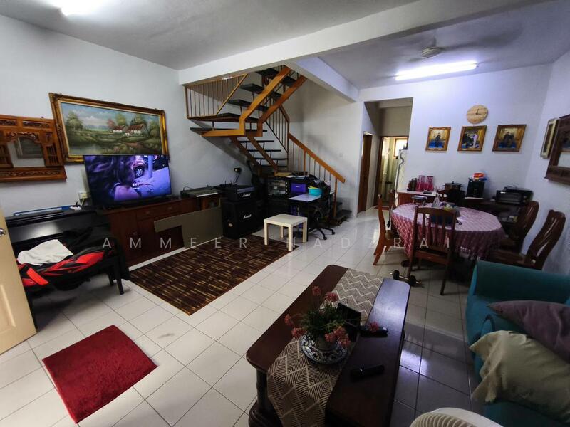 Taman Puncak Jalil untuk Untuk Dijual - RM 470,000, Mac 2026 - Living Room - PropertyGuru.com.my