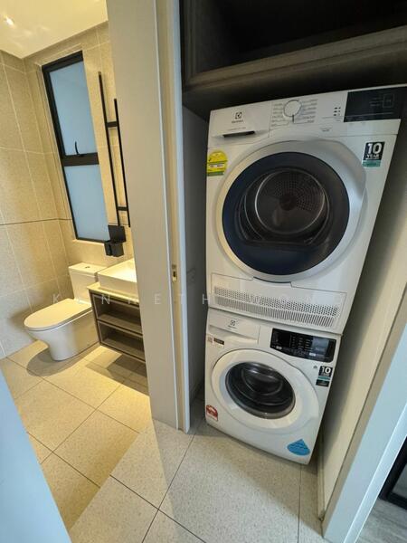 Servis Apartment untuk Disewa di Millerz Square Serviced Residence - Kenneth Wong - Bathroom - PropertyGuru.com.my