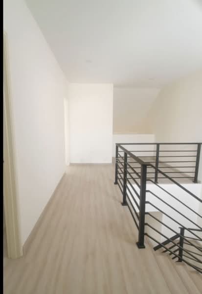 Terraced House for Sale in Bandar Baru Sri Petaling (Sri Petaling) - CK Yee - Corridor - PropertyGuru.com.my