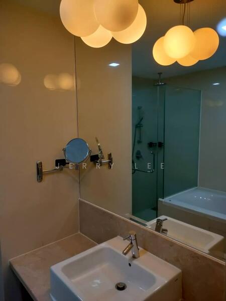 Service Residence for Rent at Cormar Suites (Fraser Place (Lot 163)) - Jerry Lee - Bathroom - PropertyGuru.com.my