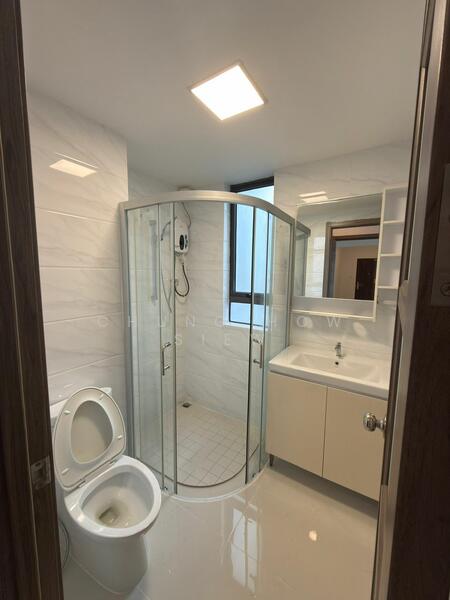 Master Bedroom's Bathroom