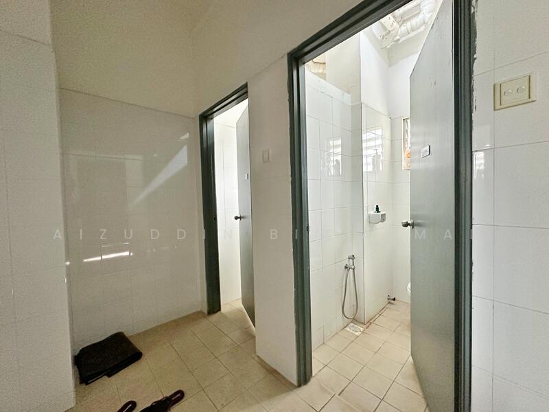 First Floor Bathroom