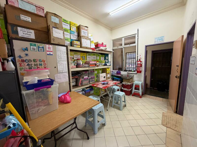 2-storey Terraced House for Sale in Taman Seri Orkid (Skudai) - Eric Loo - Kitchen - PropertyGuru.com.my