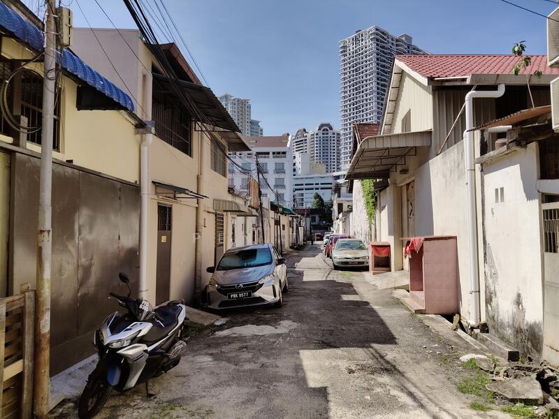 2 Storey Terrace, Georgetown, Penang. untuk Untuk Dijual - RM 2,500,000, Feb 2026 - Back Lane  - PropertyGuru.com.my