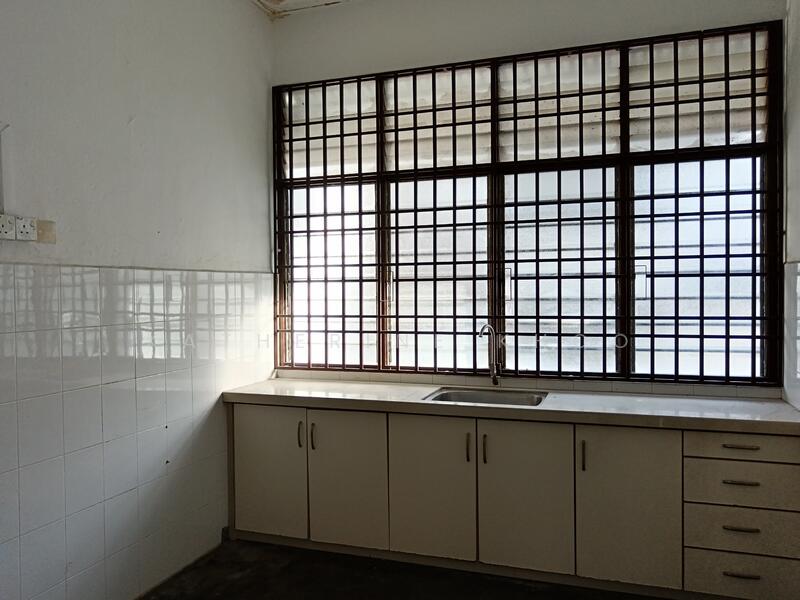 Island Glades untuk Untuk Dijual - RM 1,200,000, Apr 2026 - Kitchen - PropertyGuru.com.my