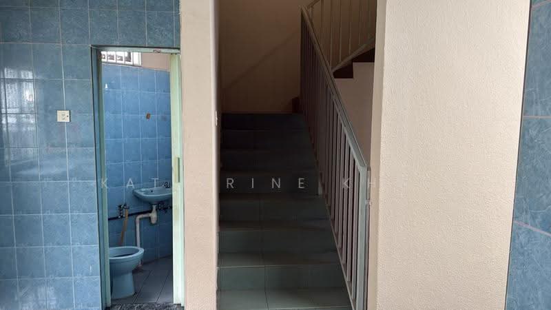 Rumah Teres untuk Dijual di Island Glades (Jelutong) - Katherine Khoo - Bathroom - PropertyGuru.com.my