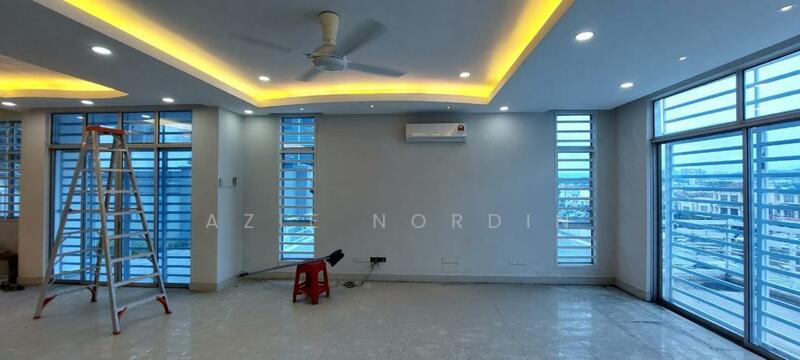 Semi-Detached House for Sale in Saujana Villa (Kajang) - Azie Nordin - Living Room - PropertyGuru.com.my
