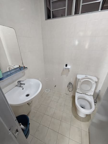 Casa Tiara Serviced Apartment untuk Untuk Disewa - RM 1,700 /bulan, Feb 2026 - Bathroom - PropertyGuru.com.my