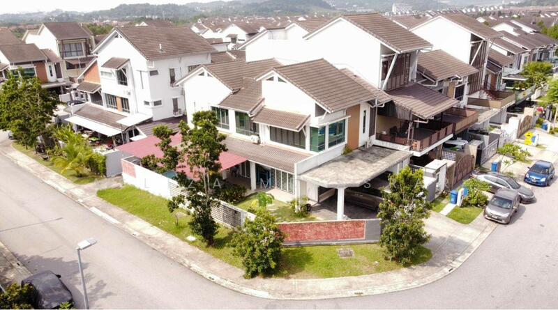 Ivy Terrace, Denai Alam