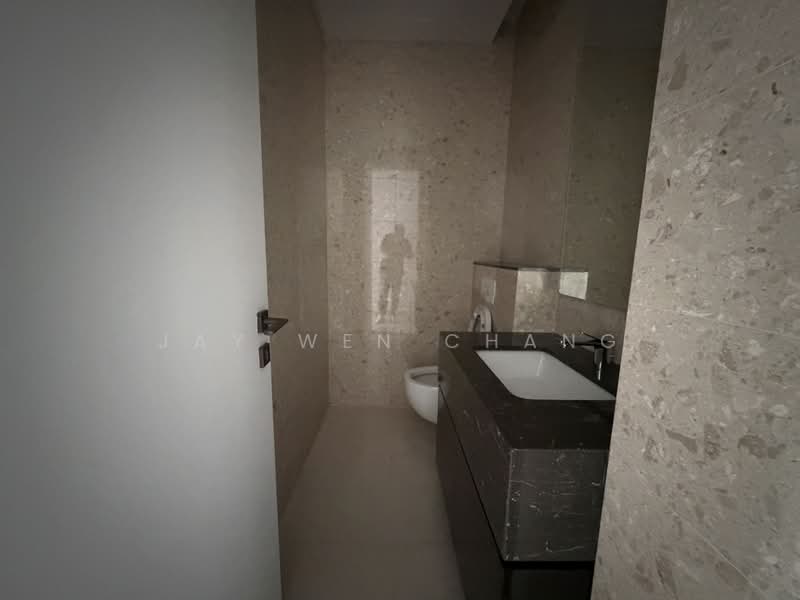 Kediaman Servis untuk Dijual di Pavilion Damansara Heights - Jay Wen Chang - Bathroom - PropertyGuru.com.my