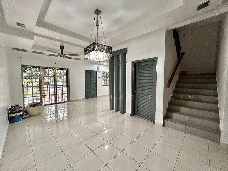 2-storey Terraced House for Sale in Bandar Tun Hussein Onn (Cheras) - Syafiq Sharifudin - Living Room - PropertyGuru.com.my