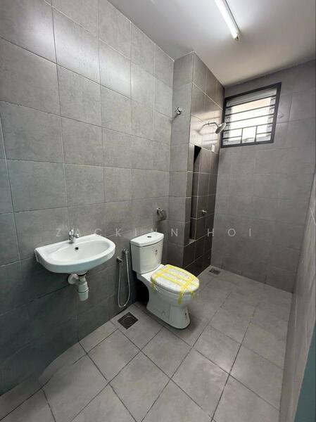 For Rent - Convenient Location 2 Sty Kota Bayuemas Bandar Bukit Tinggi Klang