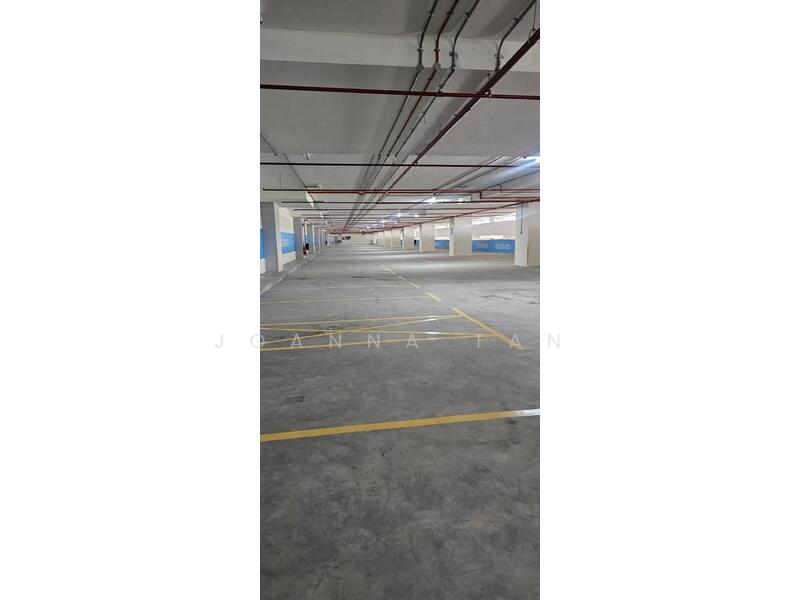 Warehouse for Rent in Seksyen 33 (Shah Alam) - Joanna Tan - Car Park - PropertyGuru.com.my