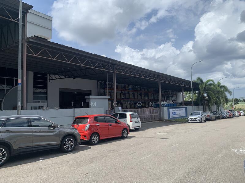 Kilang untuk Disewa di Taman Desa Cemerlang (Ulu Tiram) - Tim Chong - Exterior - PropertyGuru.com.my
