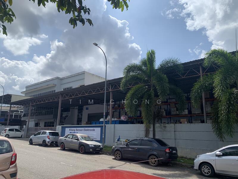 Kilang untuk Disewa di Taman Desa Cemerlang (Ulu Tiram) - Tim Chong - Exterior - PropertyGuru.com.my