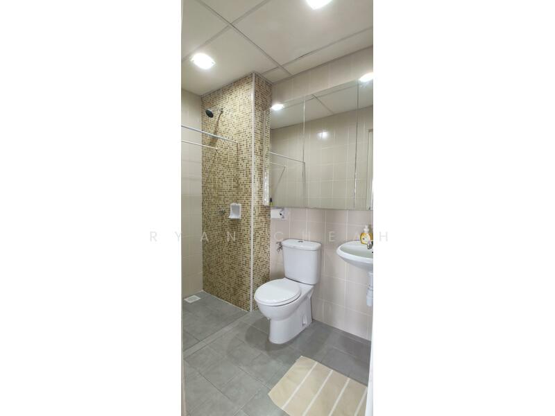 Kediaman Servis untuk Dijual di Metropolitan Square Service Residence - Ryan Cheah - Bathroom - PropertyGuru.com.my