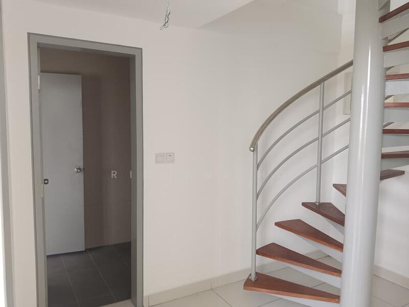 Common Bathroom & Stairs