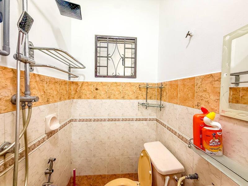 Seksyen 7 untuk Untuk Dijual - RM 599,000, Feb 2026 - Bathroom - PropertyGuru.com.my