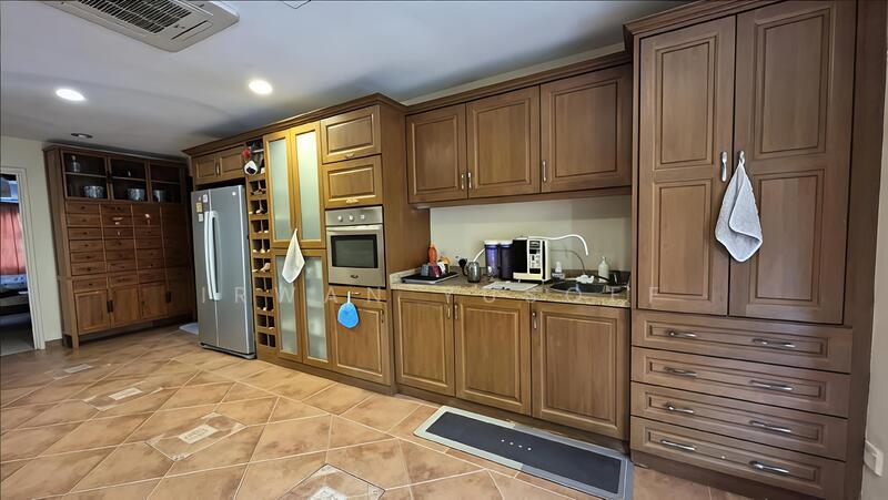 Bungalow for Sale in Bukit Jelutong (Shah Alam) - Irwan Yusoff - Kitchen - PropertyGuru.com.my