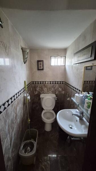 Bungalow for Sale in Bukit Jelutong (Shah Alam) - Irwan Yusoff - Bathroom - PropertyGuru.com.my