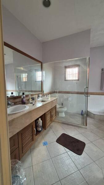 Bungalow for Sale in Bukit Jelutong (Shah Alam) - Irwan Yusoff - Bathroom - PropertyGuru.com.my