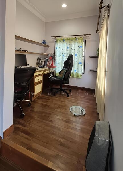 Bungalow for Sale in Bukit Jelutong (Shah Alam) - Irwan Yusoff - Study - PropertyGuru.com.my