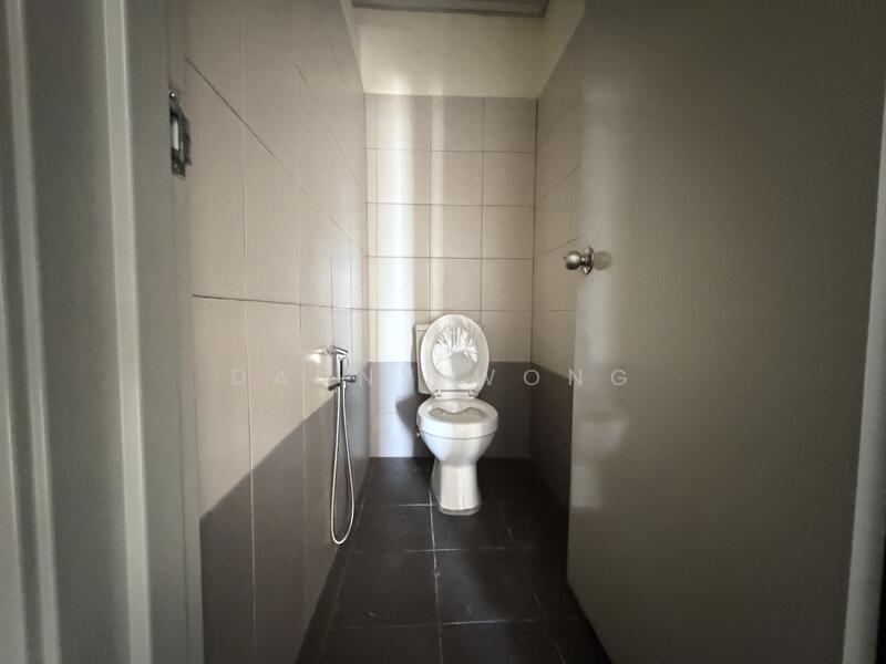 Factory for Rent in Saujana Rawang (Rawang) - Danny Wong - Bathroom - PropertyGuru.com.my