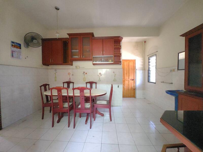 Taman Bercham utama untuk Untuk Dijual - RM 450,000, Mac 2026 - Kitchen - PropertyGuru.com.my