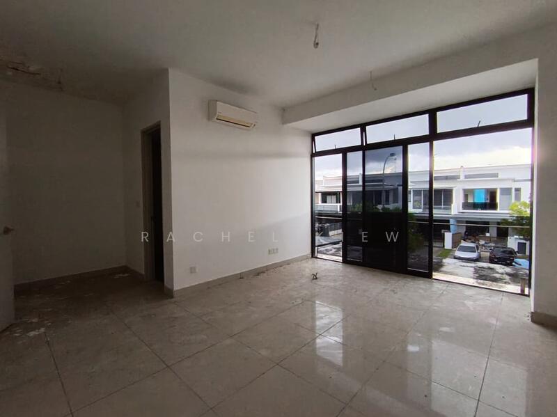 2-storey Terraced House for Sale in Horizon Hills (Iskandar Puteri (Nusajaya)) - Rachel Kiew - Living Room - PropertyGuru.com.my