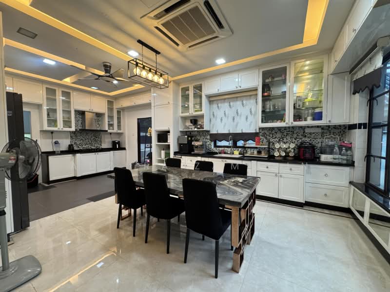 Bungalow for Sale in Country Heights (Kajang) - Adzura Zamedin - Kitchen - PropertyGuru.com.my