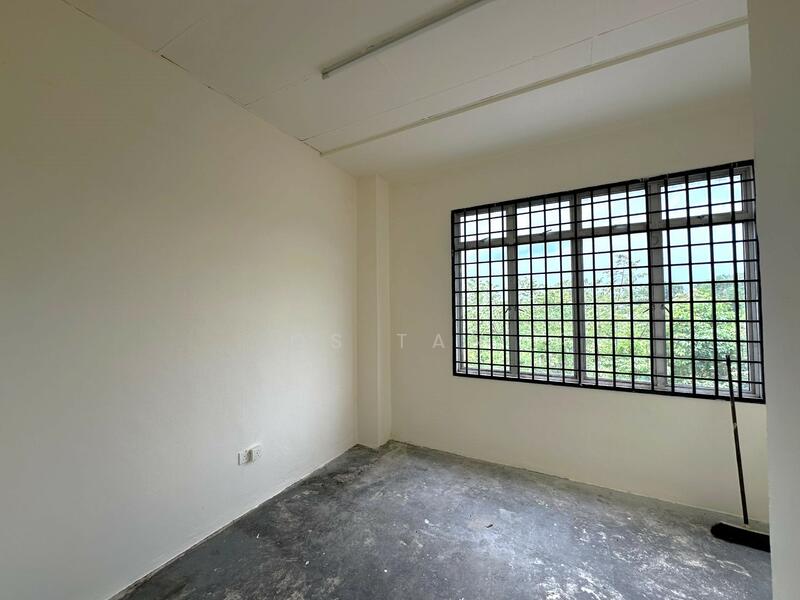 Shop for Sale in Taman Desaru Utama (Pengerang) - CS Tan - Interior - PropertyGuru.com.my