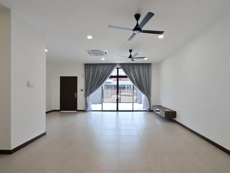 Rumah Teres 2-Tingkat untuk Disewa di Puteri Harbour (Iskandar Puteri (Nusajaya)) - TK Ding - Living Room - PropertyGuru.com.my