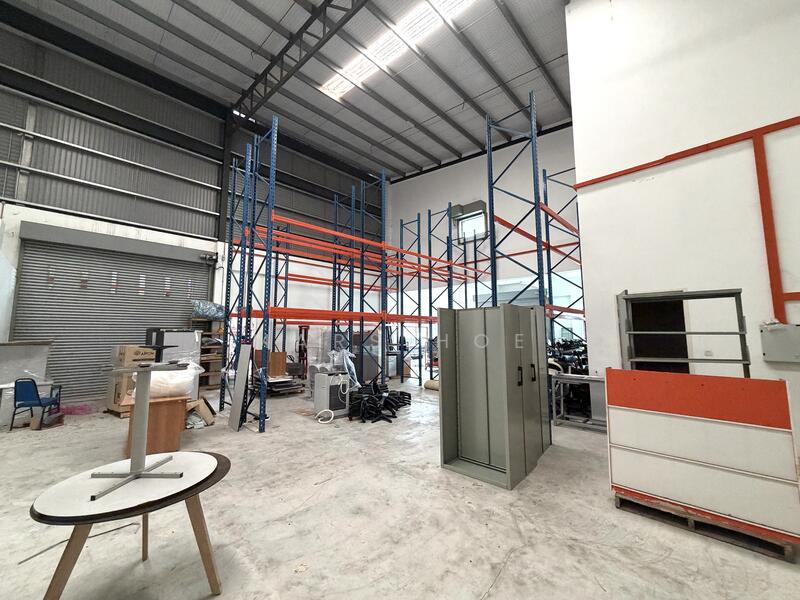 Factory for Rent in Taman Perniagaan Setia (Johor Bahru) - Mars Hoe - Interior - PropertyGuru.com.my