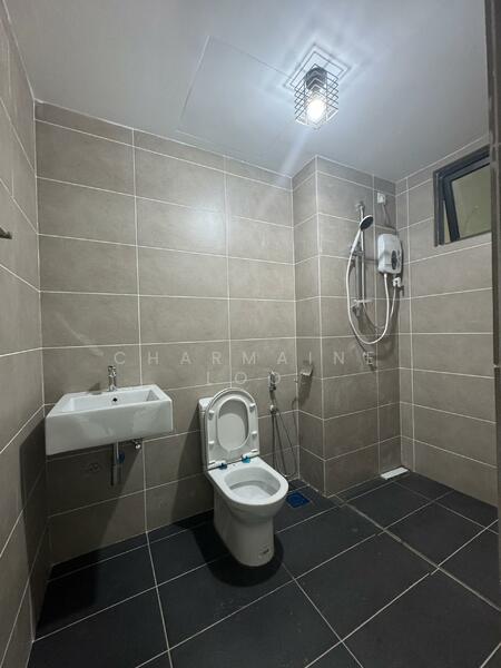 Service Residence for Rent at Serviced Residence @ The Louvre @ Country Heights - Charmaine Loo - Bathroom - PropertyGuru.com.my
