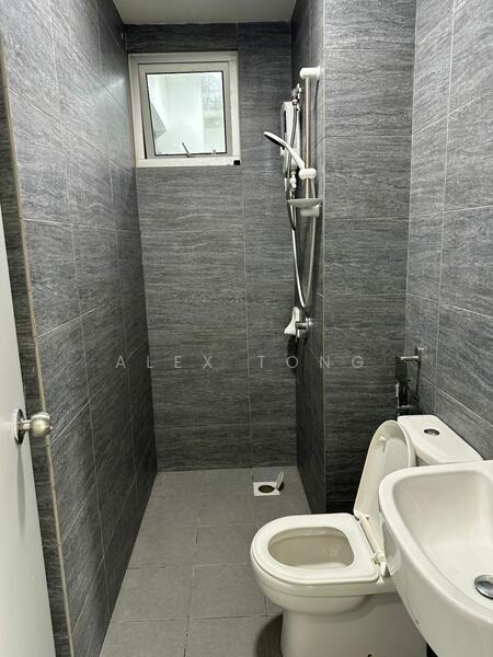 Gaya Resort Homes untuk Untuk Disewa - RM 1,750 /bulan, Mac 2026 - Bathroom - PropertyGuru.com.my