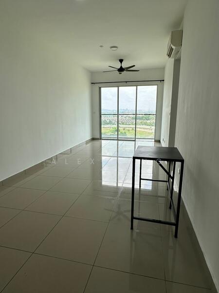 Gaya Resort Homes untuk Untuk Disewa - RM 1,750 /bulan, Mac 2026 - Living Room - PropertyGuru.com.my