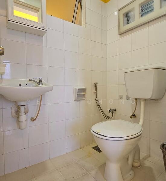 For Rent - Segar Courts