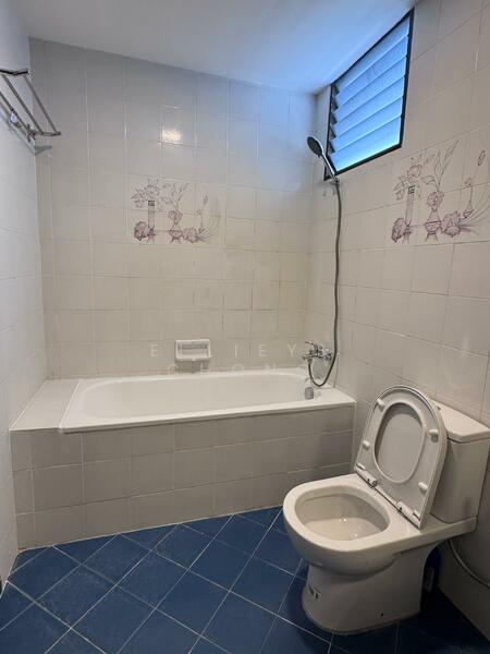 For Rent - Marina Tower (Ratu Mutiara)