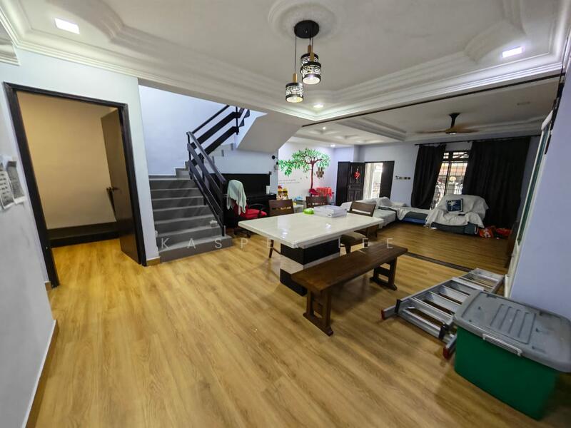 2-storey Terraced House for Sale in Skudai (Johor) - Kasper Lee - Living Room - PropertyGuru.com.my