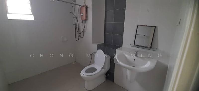 Rumah Berkembar untuk Dijual di Seremban (Negeri Sembilan) - Chong Ming Ming - Bathroom - PropertyGuru.com.my