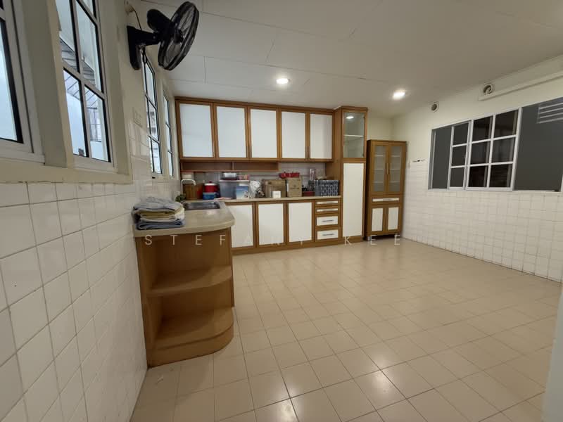 Semi-Detached House for Sale in Tanjung Bungah (Penang) - Stefany Kee - Kitchen - PropertyGuru.com.my