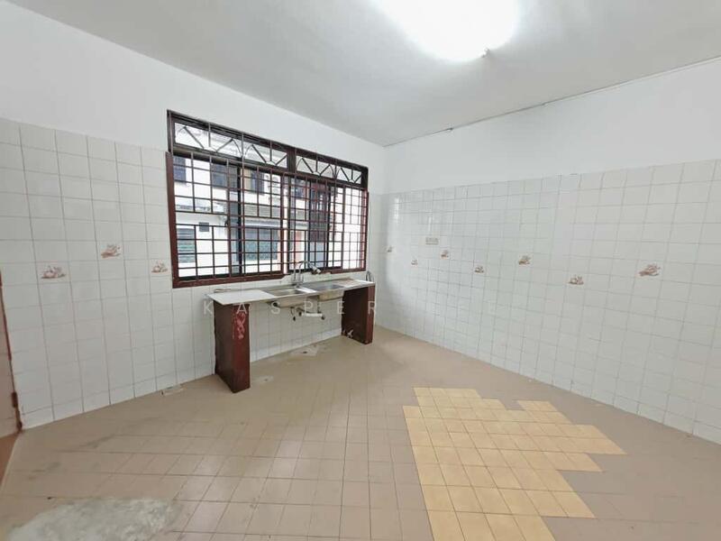 2-storey Terraced House for Sale in Skudai (Johor) - Kasper Lee - Kitchen - PropertyGuru.com.my