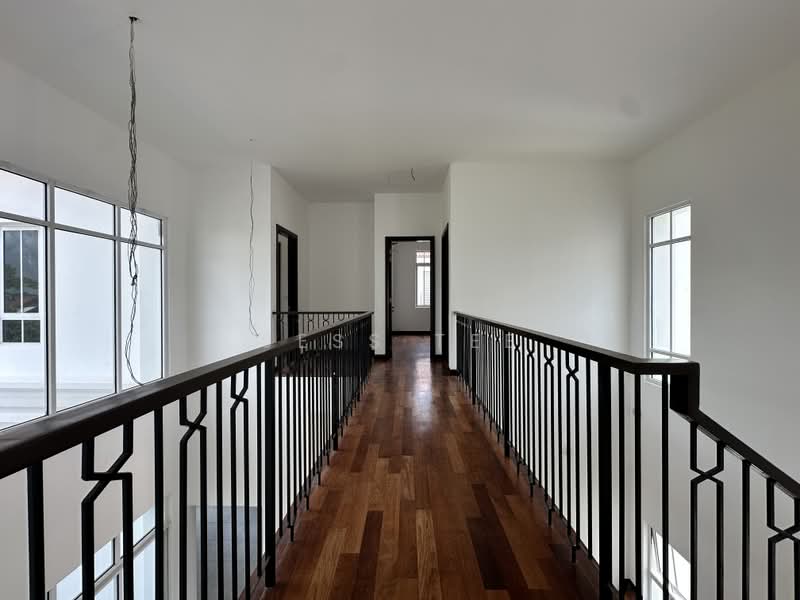 Rumah Banglo untuk Disewa di Setia Eco Park (Setia Alam) - Jess Tee - Corridor - PropertyGuru.com.my